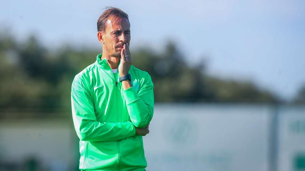 Sporting head coach, Joao Pereira, during a training session in preparation for the upcoming Champions League soccer match with Arsenal, Cristiano Ronaldo Academy, Alcochete, Portugal, 25th November 2024. RUI MINDERICO/LUSA