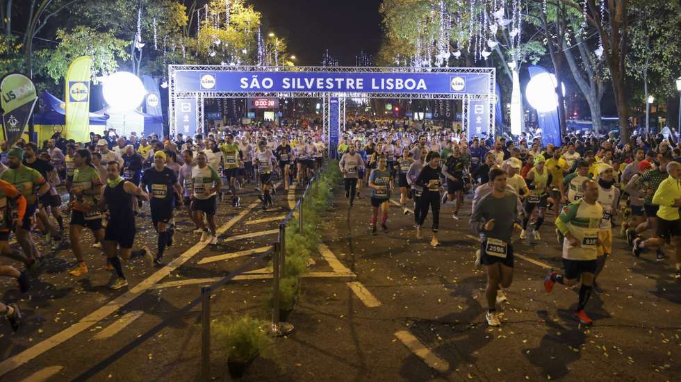 Atletas participam na 15.ª corrida de São Silvestre de Lisboa, organizada pela HMS Sports em parceria com a Câmara Municipal de Lisboa, 17 de dezembro de 20122. MANUEL DE ALMEIDA/LUSA