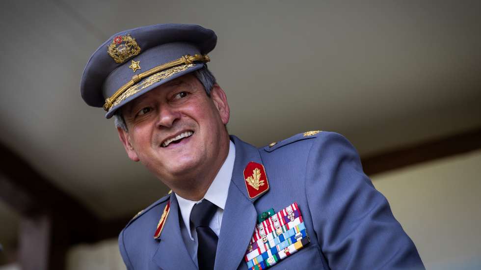 O Chefe de Estado Maior do Exército (CEME), general Mendes Ferrão, durante a cerimónia de encerramento da semana equestre militar, em Mafra, 19 de maio de 2024. JOSE SENA GOULAO/LUSA