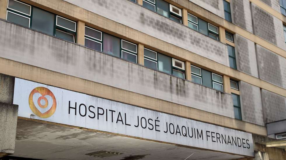 Fachada do edifício principal do hospital José Joaquim Fernandes, em Beja, 18 de maio de 2022. NUNO VEIGA/LUSA