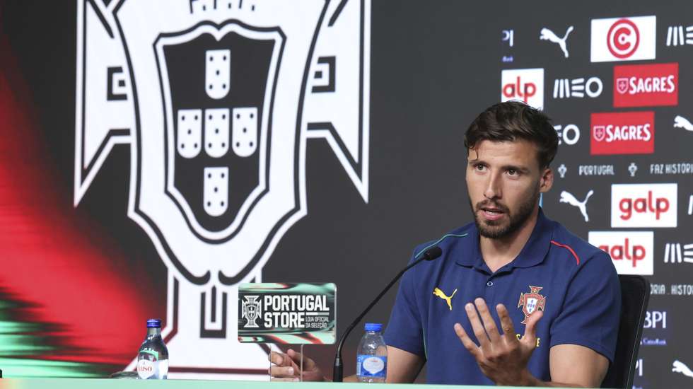 Portugal national team soccer player Ruben Dias (Manchester City) facing the media during his press conference at the Cidade do Futebol (Soccer City) sport complex, outskirts of Lisbon, Portugal, 2nd June 2025. Portugal will play against Germany  for the Final Four competition next June 04th.     MANUEL DE ALMEIDA/LUSA