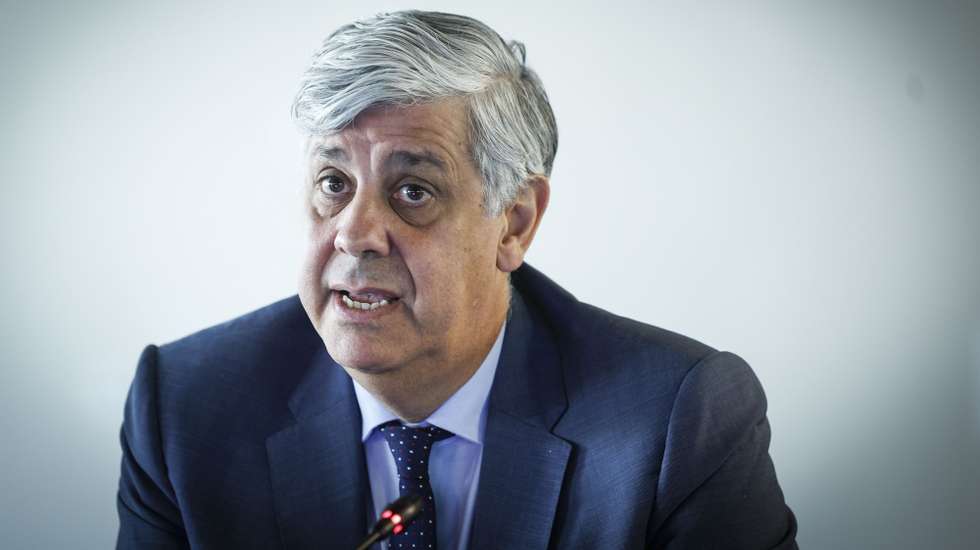 O Governador do Banco de Portugal, Mário Centeno, intervém durante a conferência de imprensa de apresentação do Relatório do Conselho de Administração, em Lisboa, 21 de maio de 2025. ANTÓNIO PEDRO SANTOS/LUSA