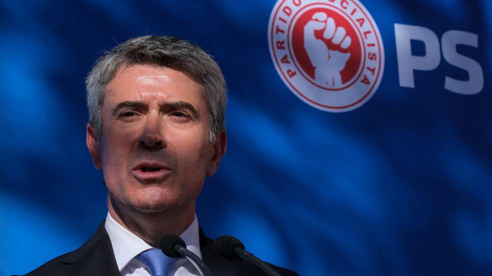 José Luis Carneiro, discursa durante a sua apresentação a secretário-geral do Partido Socialista (PS), na sede nacional do partido, em Lisboa, 07 de Junho de 2025. O ex-ministro José Luís Carneiro apresenta hoje a sua candidatura a secretário-geral do PS, até agora a única na corrida à sucessão de Pedro Nuno Santos, que se demitiu após a derrota nas legislativas de 18 de maio. RUI MINDERICO/LUSA