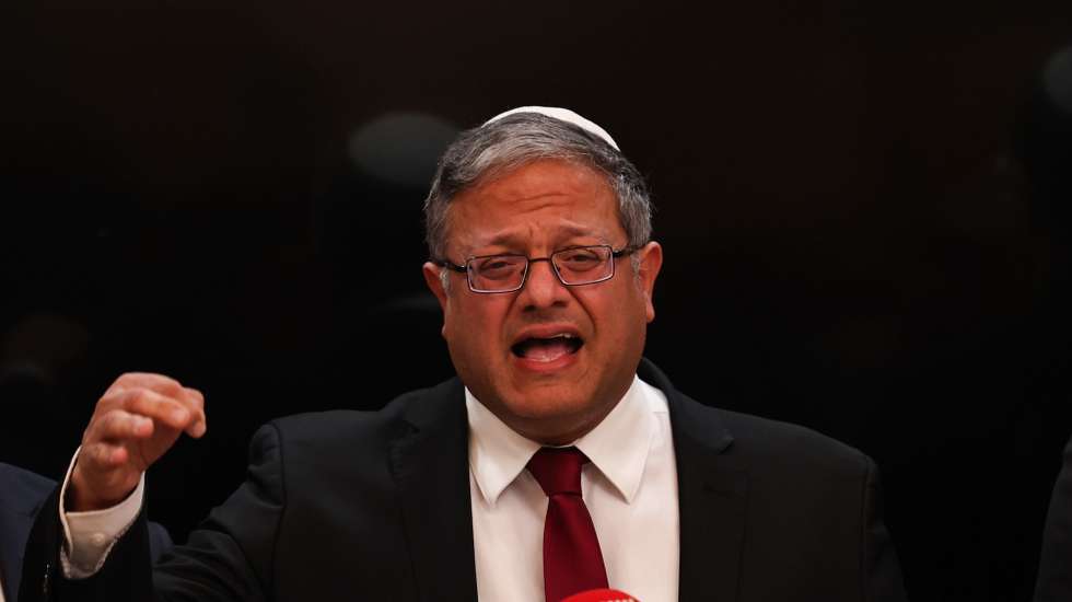 epa12168029 (FILE) - Israeli far-right Minister of National Security, Itamar Ben-Gvir, delivering a statement to the media, at his ministry headquarters in Jerusalem, 16 January 2025. Foreign Ministers of UK, Australia, Canada, New Zealand and Norway released a joint statement 10 June 2025 on measures targeting Itamar Ben-Gvir and Bezalel Smotrich, involving a travel ban and the freezing of assets, over comments they made on Gaza.  EPA/ATEF SAFADI