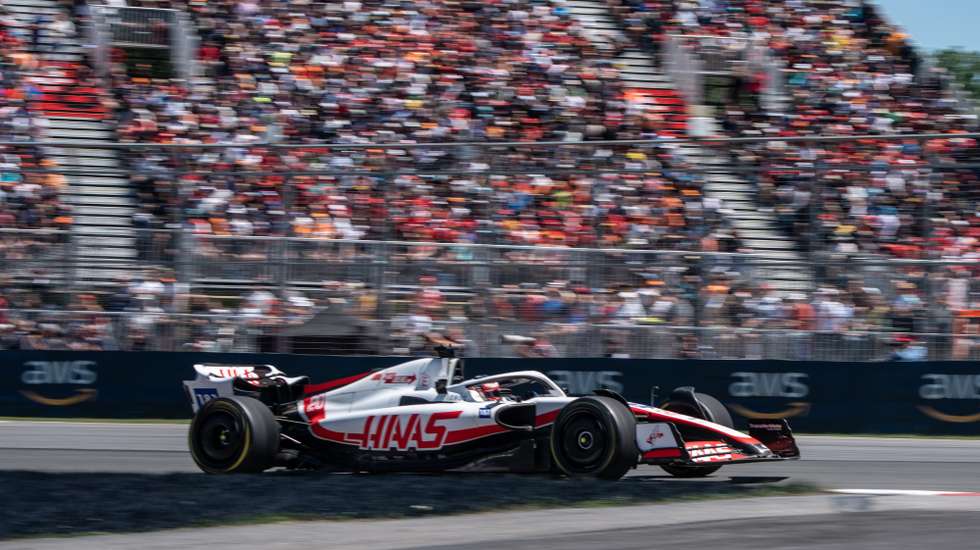 epa10022788 Danish Formula One driver Kevin Magnussen of Haas F1 Team in action during the Formula One Grand Prix of Canada at the Circuit Gilles-Villeneuve in Montreal, Canada, 19 June 2022.  EPA/ANDRE PICHETTE