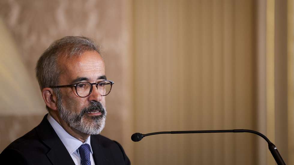 epa12253192 Portuguese Foreign Affairs Minister Paulo Rangel speaks during a joint press conference with Moroccan Foreign Affairs Minister Nasser Bourita (not pictured) following their meeting at the Ministry of Foreign Affairs in Lisbon, Portugal, 22 July 2025.  EPA/FILIPE AMORIM