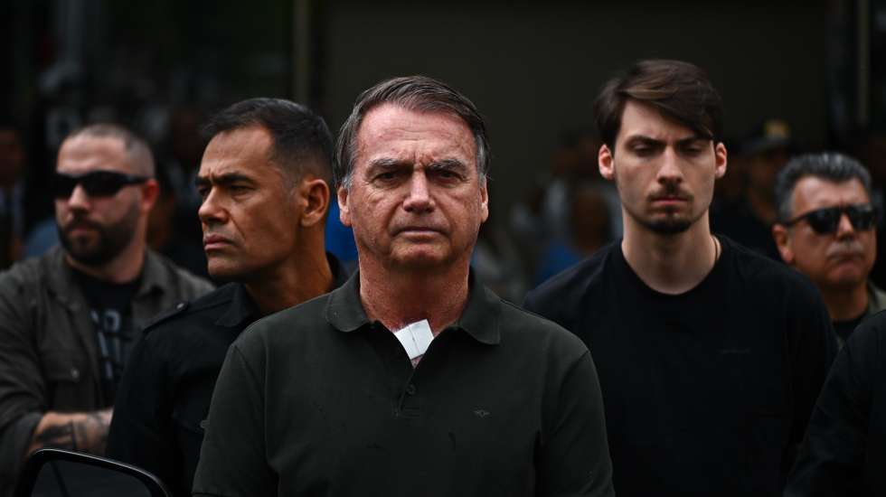 epaselect epa12377408 Brazilian former President Jair Bolsonaro leaves the DF Star Hospital in Brasilia, Brazil, 14 September 2025. Bolsonaro returned to house arrest at his residence in Brasilia hours after being admitted to a private hospital for surgery. The former head of state was sentenced by the Supreme Court to 27 years and three months in prison for conspiring against the democratic order following his defeat in the 2022 elections against current President Luiz Inacio Lula da Silva.  EPA/ANDRE BORGES