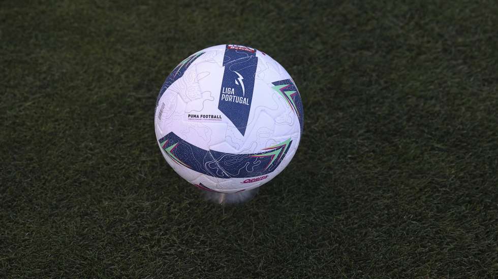 Bola a ser utilizada nos jogos de futebol da Liga Portugal, época 2025- 2026, em Lisboa, 25 de julho de 2025. ANTÓNIO COTRIM/LUSA