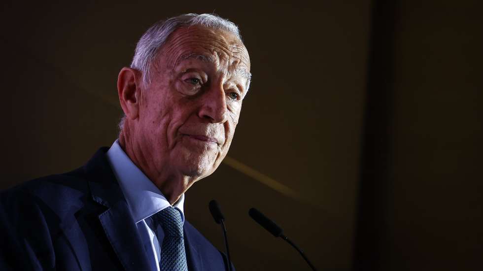 O Presidente da República, Marcelo Rebelo de Sousa, discursa na sessão de encerramento do 12.º Encontro Anual do Conselho da Diáspora Portuguesa, em Cascais, 18 de dezembro de 2025. RODRIGO ANTUNES/LUSA
