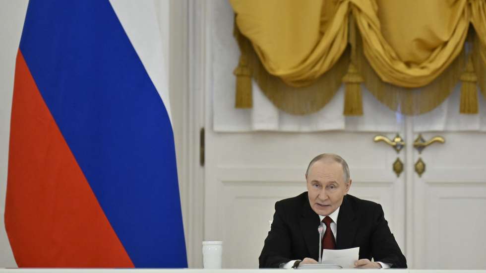 epa12611833 Russian President Vladimir Putin chairs a State Council meeting at the Kremlin in Moscow, Russia, 25 December 2025.  EPA/ALEXANDER NEMENOV/AFP / POOL
