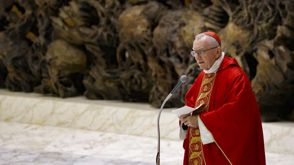 epa12589145 Vatican Secretary of State Cardinal Pietro Parolin during a mass for the Jubilee of Italian Diplomacy at the Paul VI Audience Hall in Vatican City, 13 December 2025.  EPA/FABIO FRUSTACI