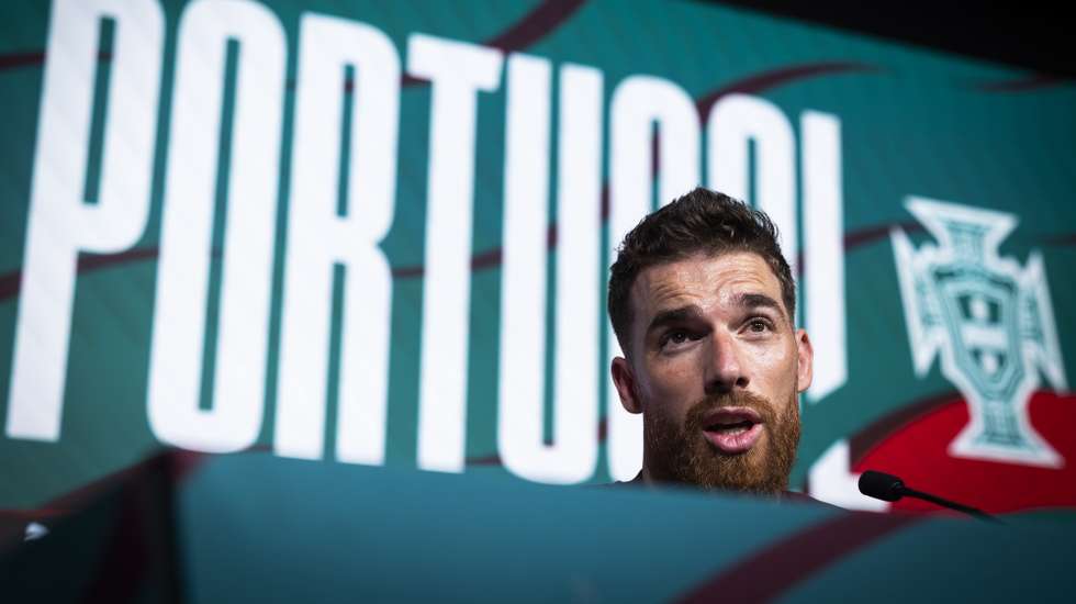 Portugal's player José Sá attends a press conference in preparation for the FIFA World Cup 2026, at Cidade do Futebol in Oeiras, Portugal, 04 June 2026. Portugal will play two friendly matches; on 06 June against Chile at the National Stadium in Oeiras, and then against Nigeria on 10 June in Leiria. JOSÉ SENA GOULÃO/LUSA
