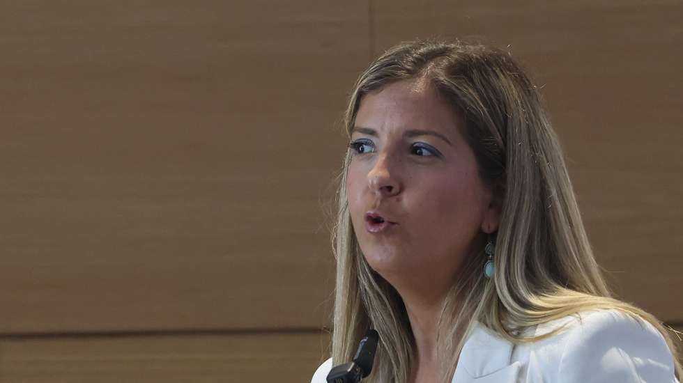 A ministra da Cultura Juventude e Desporto, Margarida Balseiro Lopes, discursa na sessão sobre a Revisão do Estatuto dos Profissionais da Área da Cultura (EPAC), no Centro Cultural de Belém, em Lisboa, 13 de julho de 2026. TIAGO PETINGA/LUSA