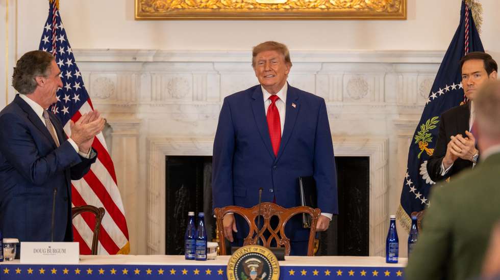 epa13155986 US President Donald Trump (C) reacts next to US Secretary of the Interior Doug Burgum (L) and US Secretary of State Marco Rubio (R) during an American Mining Industry Roundtable at the State Department in Washington, DC, USA, 07 August 2026. US President Trump announced over 2 billion US dollars in critical mining and mining-related projects.  EPA/MATT KAMINSKY