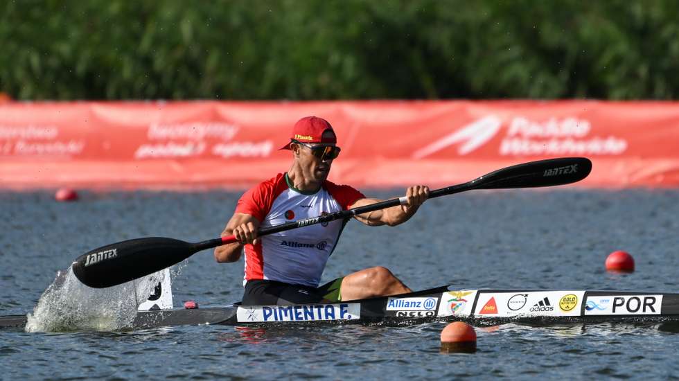 epa13192790 Fernando Pimenta of Portugal in the men’s 1000m category K1 heats at the Malta Regatta Course ICF Canoe Sprint &amp; Paracanoe World Championships in Poznan, Poland, 26 August 2026.  EPA/Jakub Kaczmarczyk POLAND OUT
