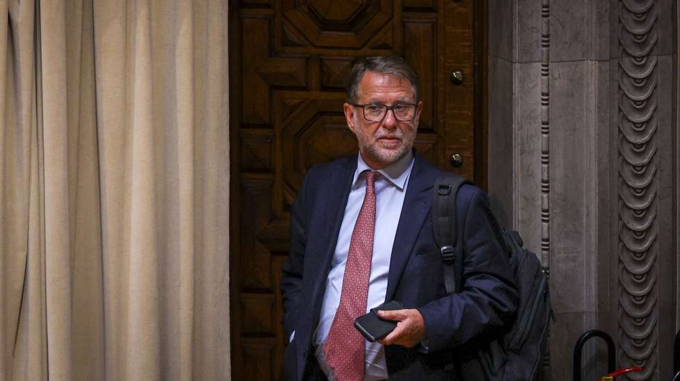 O ministro da Admnistração Interna, Luis Neves, no final da sessão plenária para discutir e votar a moção de censura do Chega ao Governo, na Assembleia da República em Lisboa, 8 de setembro 2026. TIAGO PETINGA/LUSA