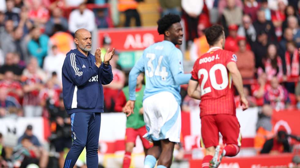 epa11603812 Nottingham Forest manager Nuno Espirito Santo gestures during the English Premier League match between Liverpool and Nottingham Forest in Liverpool, Britain, 14 September 2024.  EPA/ADAM VAUGHAN EDITORIAL USE ONLY. No use with unauthorized audio, video, data, fixture lists, club/league logos, &#039;live&#039; services or NFTs. Online in-match use limited to 120 images, no video emulation. No use in betting, games or single club/league/player publications.