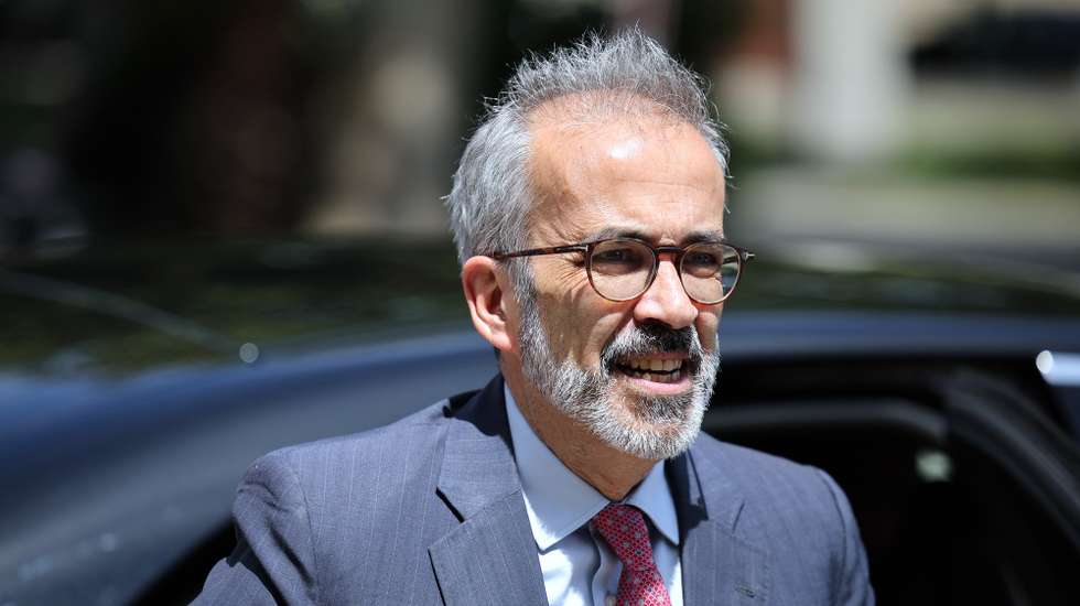 Paulo Rangel, ministro de Estado e dos Negócios Estrangeiros à chegada para a conferência “40 anos de Portugal na UE: Sucessos e Desafios”, Universidade Católica Portuguesa, no Porto, 12 de maio de 2026. ESTELA SILVA/LUSA