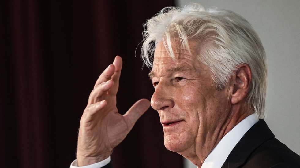 epa13015548 US actor Richard Gere presents the 'Joint Initiative on Migration' project in Berlin, Germany, 04 June 2026. This new project aims to reshape migration policy debates and to examine migration’s impact across Europe and Africa.  EPA/FILIP SINGER
