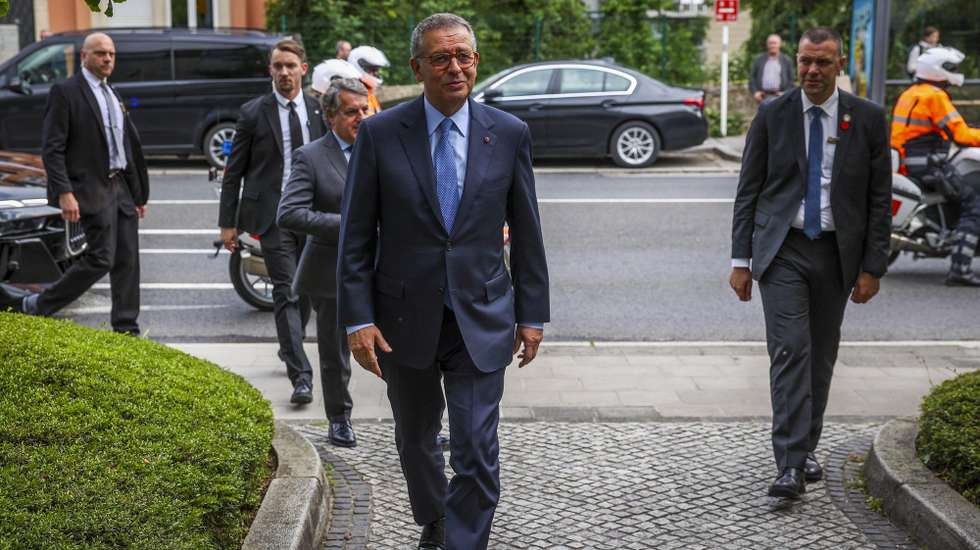 O Presidente da República, António José Seguro, chega para particpar num encontro com empresários portugueses e lusodescendentes na Chancelaria da Embaixada de Portugal no Luxemburgo, inserido na visita oficial ao Grão-Ducado, 5 de junho de 2026.  TIAGO PETINGA/LUSA