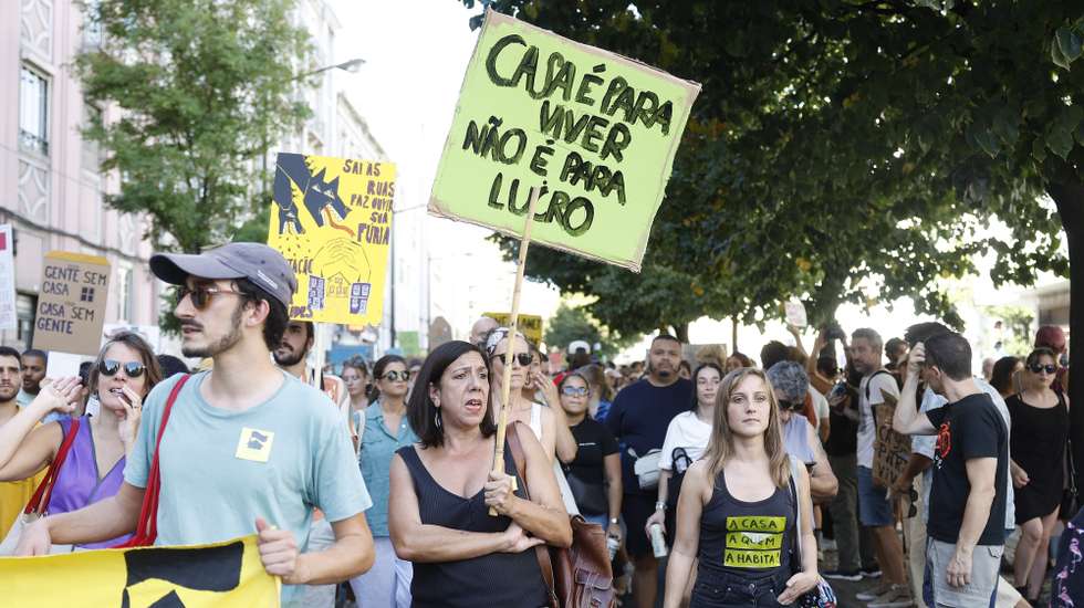 A plataforma escolheu um “prédio abandonado à especulação” em Lisboa