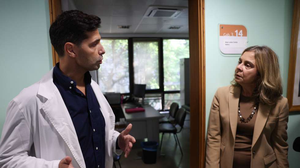 A ministra da Saúde, Ana Paula Martins, visita a Associação Protetora dos Diabéticos de Portugal, Lisboa, 14 de outubro de 2024. A visita tem como objetivo debater temas cruciais para o presente e futuro da diabetes em Portugal. TIAGO PETINGA/LUSA