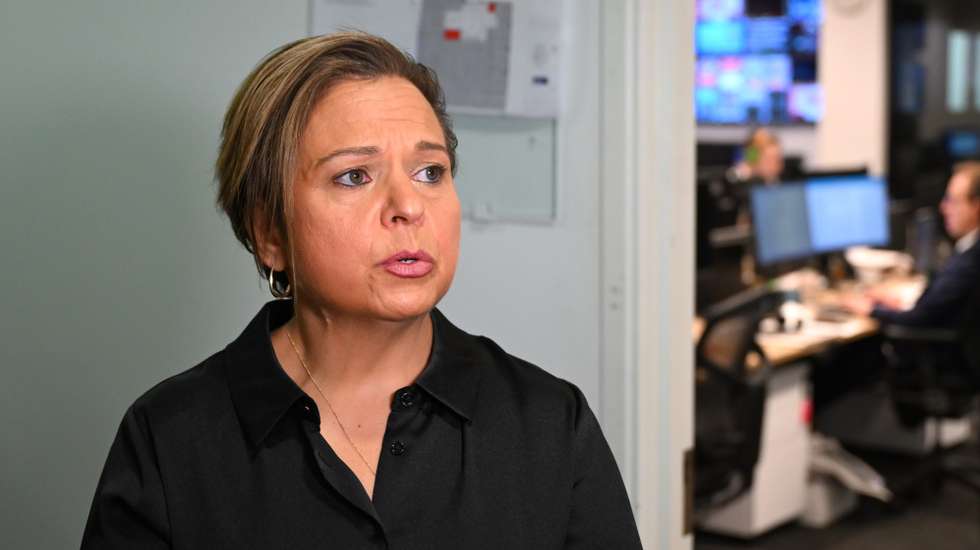 epa11296750 Australian Communications Minister Michelle Rowland speaks during a doorstop interview at Parliament House in Canberra, Australia, 24 April 2024.  EPA/LUKAS COCH   AUSTRALIA AND NEW ZEALAND OUT