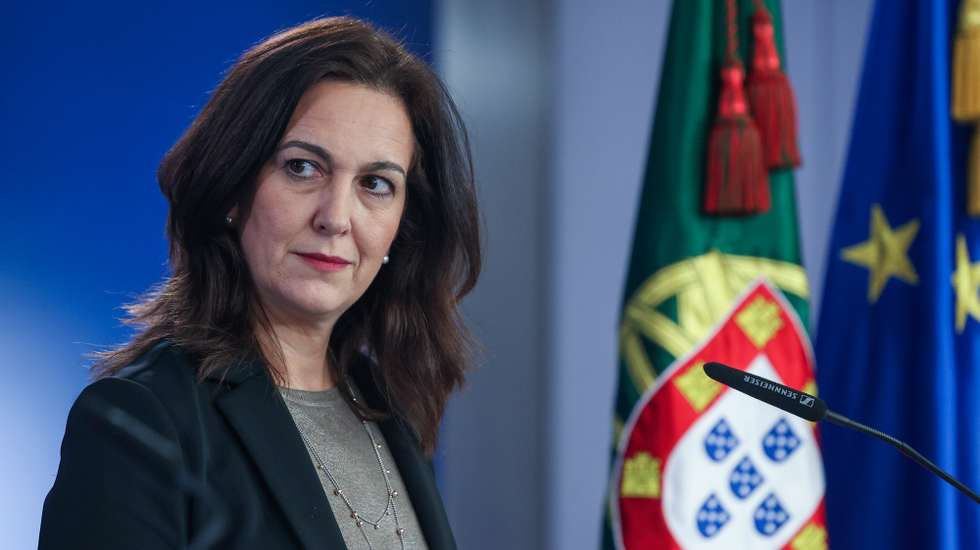 A ministra da Justiça, Rita Alarcão Júdice, durante a conferência de imprensa após a reunião do Conselho de Ministros, no Campus XXI, em Lisboa, 06 de janeiro de 2025. MANUEL DE ALMEIDA/LUSA