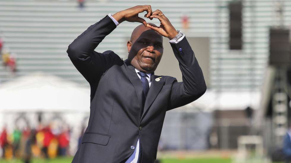 Mozambique's President Daniel Chapo salutes citizens during Mozambique’s 50th Independence Day in Maputo, Mozambique, 25 June 2025. Mozambique celebrates its 50th anniversary today, with the central ceremonies taking place at the historic Machava stadium, the place where the country's first President, Samora Machel, proclaimed independence on 25 June 1975, after a war against the Portuguese colonial regime that began on 25 September 1964. LUISA NHANTUMBO/LUSA