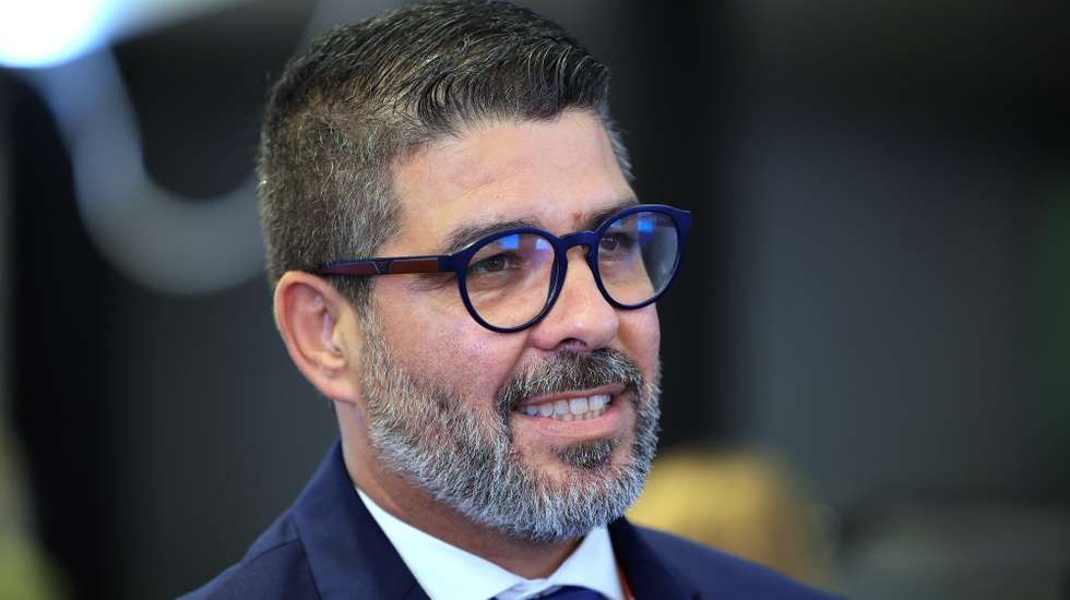O presidente da Associação Nacional dos Municípios Portugueses (ANMP), Pedro Pimpão, durante a sessão de encerramento do XXVII Congresso da Associação Nacional de Municípios Portugueses, sob o lema: Poder Local - A proximidade que transforma Portugal, em Viana do Castelo, 14 de dezembro de 2025. ESTELA SILVA/LUSA