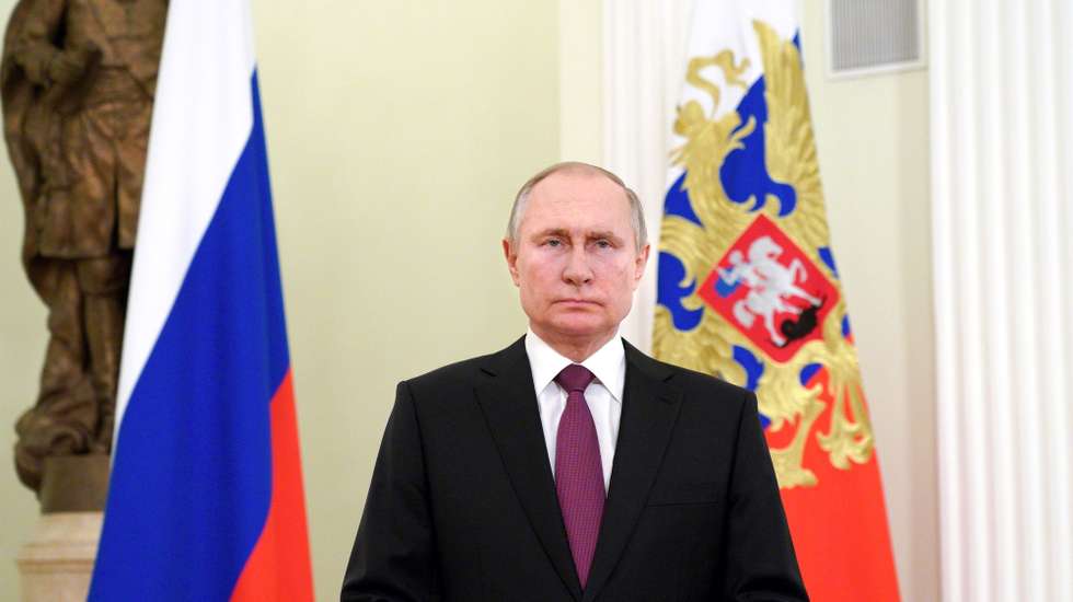 epa09101003 Russian President Vladimir Putin addresses on the occasion of the Day of the National Guard Troops, in Moscow, Russia 27 March 2021.  EPA/MIKHAIL KLIMENTYEV  / SPUTNIK / KREMLIN POOL MANDATORY CREDIT
