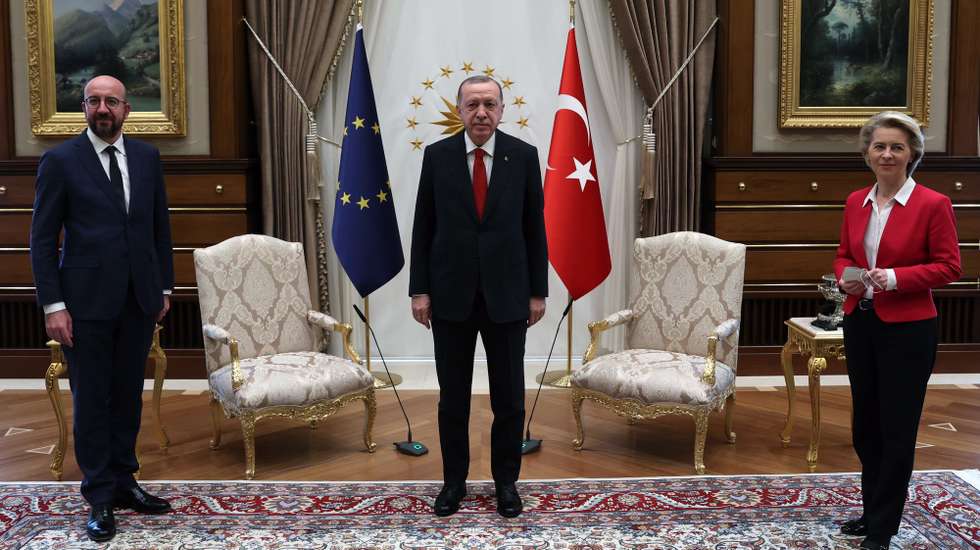 epa09118484 A handout photo made available by Turkish President Press Office shows, Turkish President Recep Tayyip Erdogan (C), EU Council President Charles Michel (L) and President of EU Commission Ursula Von der Leyen (R) pose before their meeting at the Presidential Place in Ankara, Turkey, 06 April 2021.  EPA/PRESIDENTAL PRESS OFFICE HANDOUT  HANDOUT EDITORIAL USE ONLY/NO SALES
