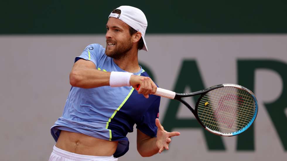 João Sousa vai agora defrontar Lorenzo Sonego, naquela que será a quinta tentativa para chegar à terceira ronda de Roland Garros