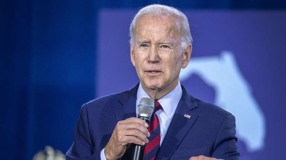 epa10279735 US President Joe Biden delivers remarks on protecting Social Security and Medicare and lowering prescription drug costs at the OB Johnson Community Center, in Hallandale Beach, Florida, USA, 01 November 2022.  EPA/CRISTOBAL HERRERA-ULASHKEVICH