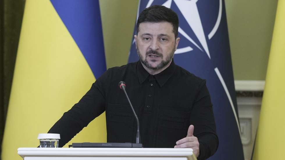 epa12702198 Ukrainian President Volodymyr Zelensky speaks at a press conference during a meeting with NATO Secretary General Mark Rutte in Kyiv, Ukraine, 03 February 2026.  EPA/STRINGER