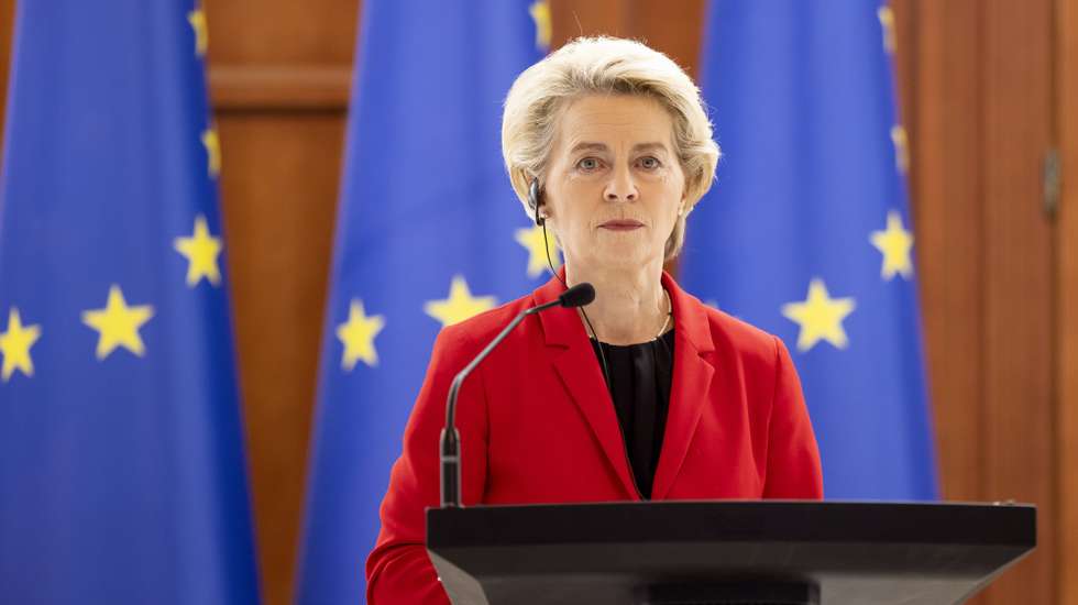 epa10297699 European Commission President Ursula von der Leyen addresses a joint press conference with Moldova's President Maia Sandu (not pictured) following their meeting in Chisinau, Moldova, 10 November 2022. Von der Leyen is in Chisinau to support Moldova's effort in joining the European Union and to aid in the refugee crisis amid the ongoing war in neighboring Ukraine.  EPA/DUMITRU DORU