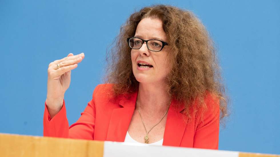 Isabel Schnabel sugeriu que os bancos centrais adotem a tecnologia de registo distribuído e se conectem diretamente à blockchain