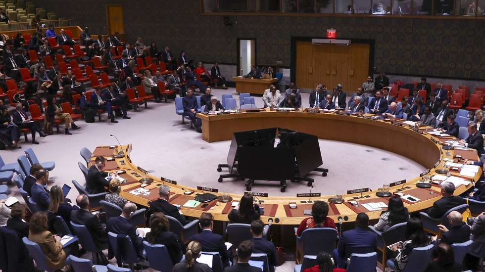 epa12873830 Iran's Permanent Representative to the United Nations Amir-Saeid Iravani speaks during a United Nations Security Council meeting at United Nations Headquarters in New York, New York, USA, 07 April 2026. The council ultimately did not pass a resolution calling for the unblocking of the Strait of Hormuz.  EPA/SARAH YENESEL