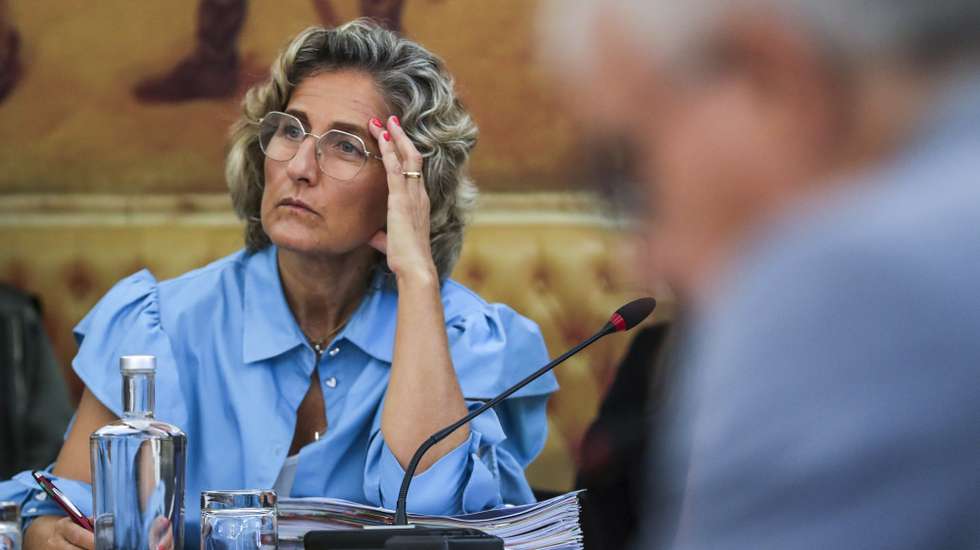 A ministra da Coesão Territorial, Ana Abrunhosa, fala perante a Comissão de Administração Pública, Ordenamento do Território e Poder Local na assembleia da República em Lisboa, 28 de setembro de 2022. TIAGO PETINGA/LUSA