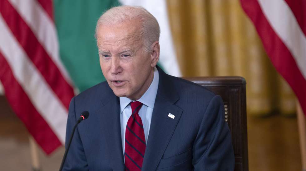 epa10708329 US President Joe Biden makes remarks during a meeting with Indian Prime Minister Narendra Modi, senior officials and CEOs of US and Indian companies gathered to discuss innovation, investment and manufacturing in a variety of technology sectors, at the White House in Washington, DC, USA, 23 June 2023.  EPA/CHRIS KLEPONIS / POOL