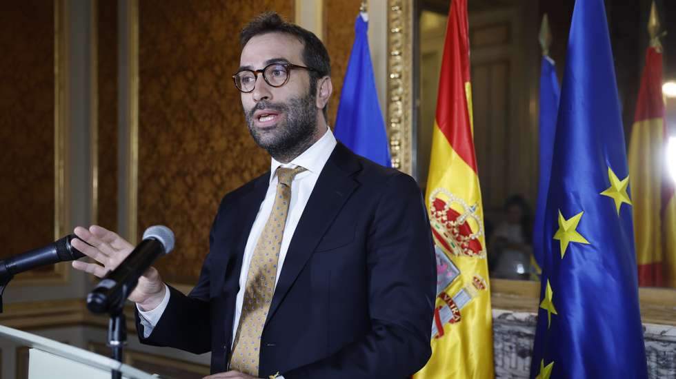 epa11378912 Spain's Minister for Economy, Trade and Enterprise Carlos Cuerpo delivers a speech within the forum 'BID for the Americas: Launch of the European Chapter' at the Casa de America in Madrid, central Spain, 30 May 2024. 'BID for the Americas' is a new program by the IDB that aims to foster business opportunities and stronger economic ties between Latin America and the Caribbean (LAC) and key partners from around the globe. The program focuses on three pillars to engage partners - trade and investment, public procurement, and financing - leveraging innovative technologies and financial tools to connect the global community with the vast potential of the region.  EPA/Mariscal MAXPPP OUT