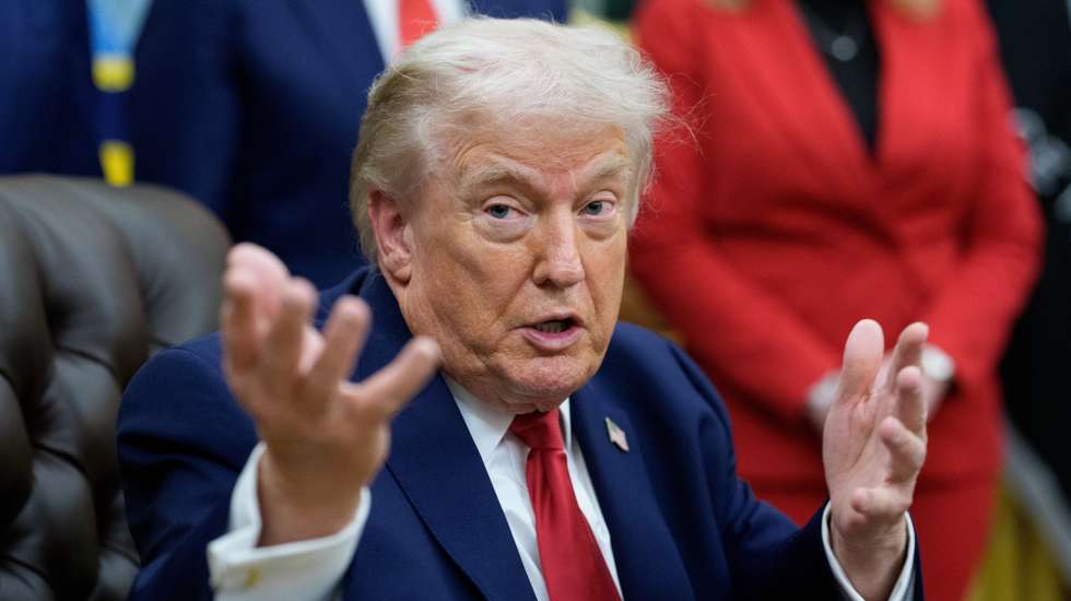 epa12691727 US President Donald J Trump gives remarks during a signing ceremony for an Executive Order creating the 'Great American Recovery Initiative' to tackle drug addiction in the Oval Office of the White House in Washington, DC, USA, 29 January 2026.  EPA/AARON SCHWARTZ / POOL