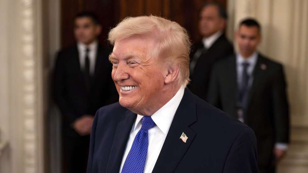 epa12762205 US President Donald Trump arrives for a Governors Working Breakfast in the State Dining Room of the White House in Washington, DC, USA, 20 February 2026. The traditionally bipartisan annual meeting between the President and governors has been highlighted by Trump’s comments about certain Democratic governors and The National Governors Association’s (NGA) announcement it would no longer facilitate the meeting amid the conflict.  EPA/BONNIE CASH / POOL