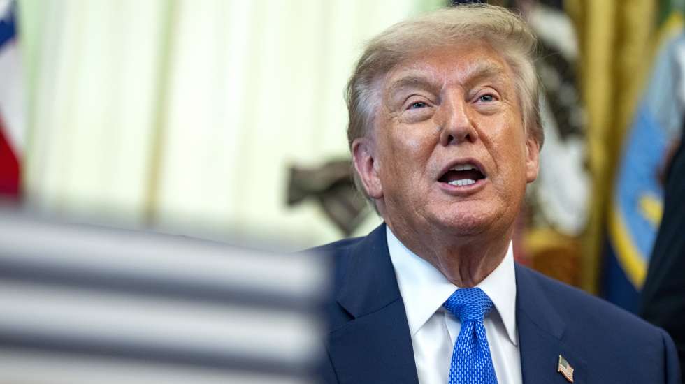 epa13160276 US President Donald Trump speaks during the signing of an executive order reviewing childhood vaccine recommendations in the Oval Office of the White House in Washington, DC, USA, 10 August 2026. The order maintains recommendations for vaccines against 11 diseases, including measles and polio, while calling for others, including hepatitis A, hepatitis B and meningococcal disease, to be limited to high-risk populations.  EPA/BONNIE CASH / POOL
