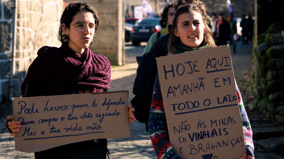 Protesto organizado pela Associação Unidos em Defesa de Covas do Barroso, contra as minas de exploração de Litio, em Boticas, 18 de Janeiro de 2025. PEDRO SARMENTO COSTA/LUSA