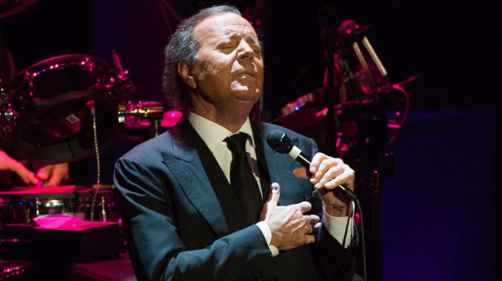 Na madrugada de quarta-feira, Julio Iglesias,