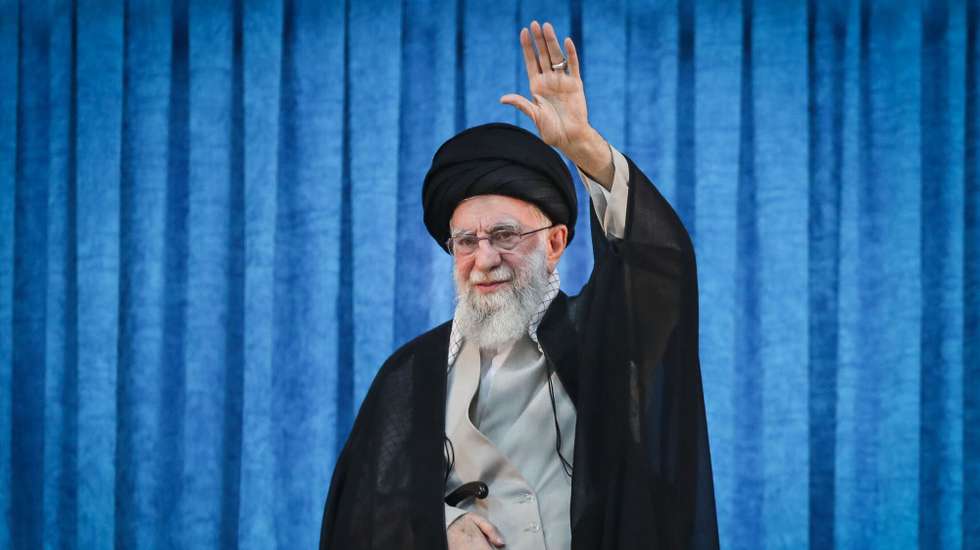 epa12154257 A handout picture made available by Iran's Supreme Leader Office shows Iranian supreme leader Ayatollah Ali Khamenei waving during a ceremony on the occasion of the 36th death anniversary of Ayatollah Ruhollah Khomeini, the founder of the Islamic Republic of Iran, at Khomeini's shrine in Tehran, Iran, 04 June 2025.  EPA/IRAN'S SUPREME LEADER OFFICE HANDOUT HANDOUT EDITORIAL USE ONLY/NO SALES