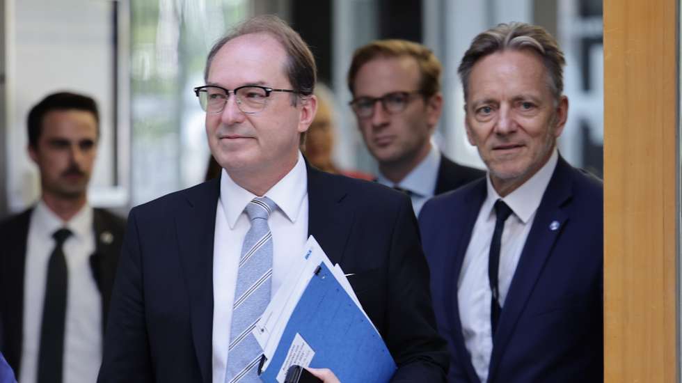 epa12314000 Head of the Federal Criminal Police Office Holger Muench (R) and German Interior Minister Alexander Dobrindt (C) arrive to attend a news conference to present the situation report on the extent of child abuse in Germany, in Berlin, Germany, 21 August 2025. The crime statistics that have already been published show that 2024 remained at a worryingly high level. According to these statistics, the police dealt with 16,354 cases of sexual abuse, a similar number to 2023. Almost 20,000 children and young people were identified, meaning that more than 50 children are sexually abused in Germany every day.  EPA/HANNIBAL HANSCHKE