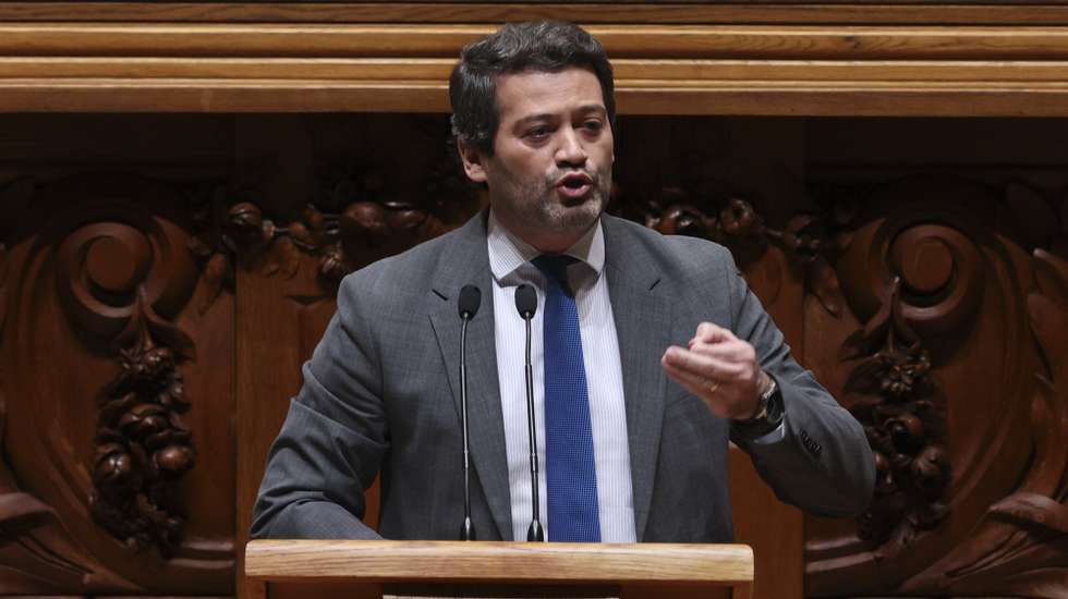 André Ventura reuniu-se com o presidente da Câmara do Porto, Rui Moreira, nos Paços do Concelho