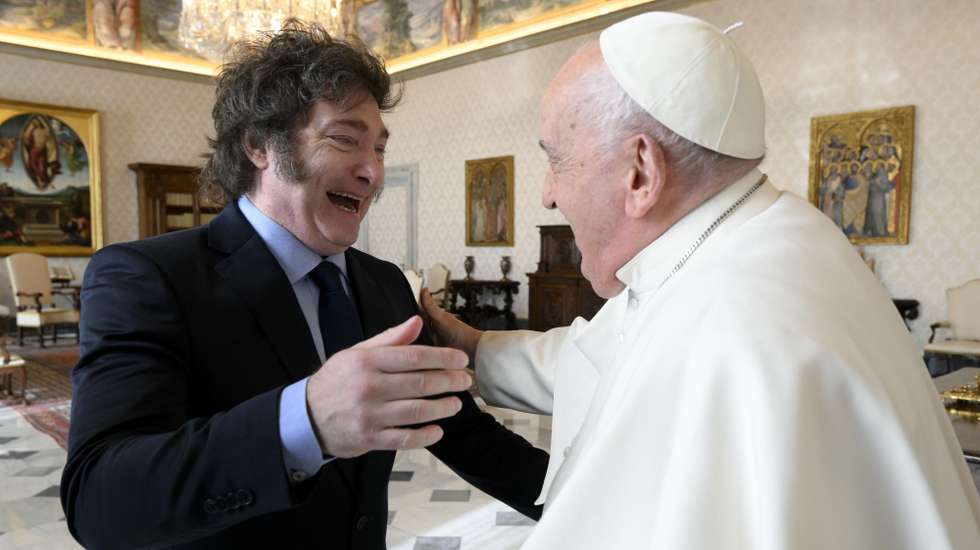 epa11147112 A handout picture provided by the Vatican Media shows Pope Francis (R) receives Argentina's President Javier Milei (L), during an audience at the Vatican City, 12 February 2024.  EPA/VATICAN MEDIA HANDOUT  HANDOUT EDITORIAL USE ONLY/NO SALES HANDOUT EDITORIAL USE ONLY/NO SALES